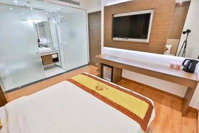 Deluxe Double Room — Prague Saigon Airport Hotel